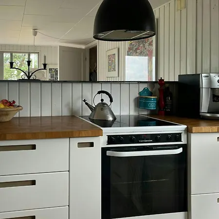 With Panoramic View Of Kalo Bay *